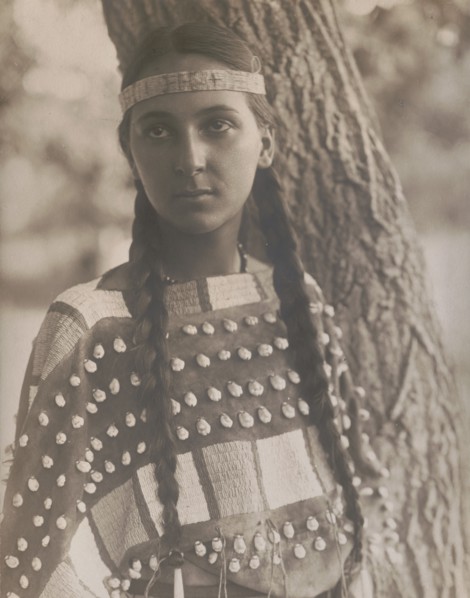 Lucille [B], c1907. Creator: Edward Sheriff Curtis.
