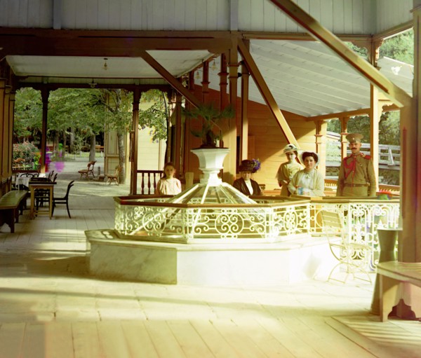 Ekaterininsky spring, Borzhom, between 1905 and 1915. Creator: Sergey Mikhaylovich Prokudin-Gorsky.