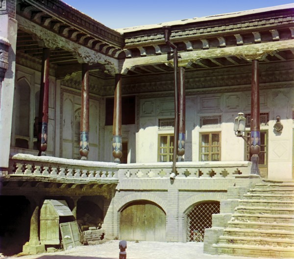 In the courtyard of a Sart home, on the outskirts of Samarkand, between 1905 and 1915. Creator: Sergey Mikhaylovich Prokudin-Gorsky.