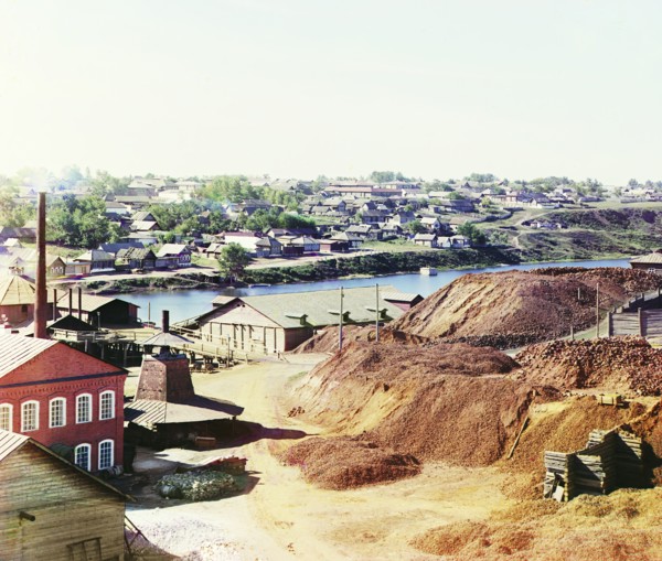 View of Kamenskii Cast Iron Smelting Factory [Kamensk-Uralskii], 1910. Creator: Sergey Mikhaylovich Prokudin-Gorsky.
