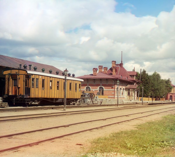 Borodino Station, 1911. Creator: Sergey Mikhaylovich Prokudin-Gorsky.