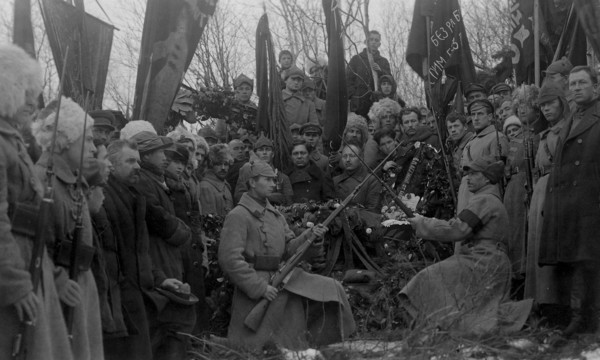 Funeral of V.M. Kruchina; at the cemetery., 1917-1923. Creator: Unknown.