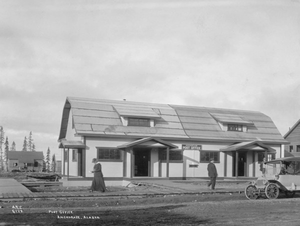 Post Office, 1915. Creator: Unknown.
