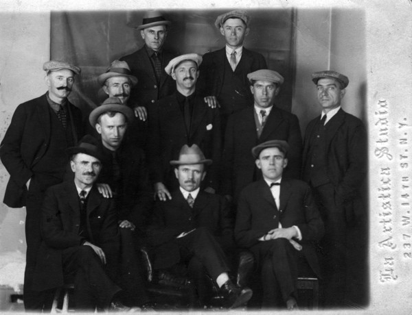 Colonists From Yugoslavia Before Going to Russia, 1922. Creator: Artistiru Studij.