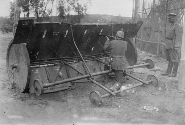 Russian Barricade, between c1915 and 1918. Creator: Bain News Service.