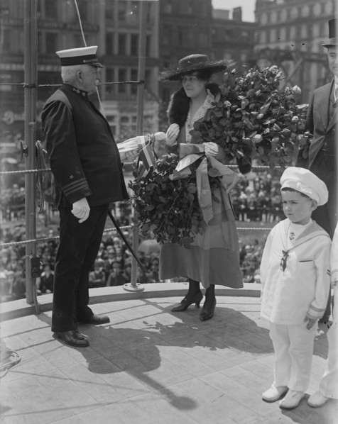 Capt. & Mrs. Mitchel, Jack Adams, May 31 1917 (date created or publishd later). Creator: Bain News Service.