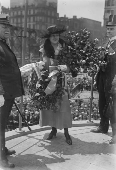 Mrs. Hugh [i.e. Hugo] Johnstone, 30 May 1917. Creator: Bain News Service.