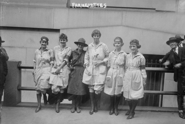 Farmerettes, between c1915 and 1918. Creator: Bain News Service.