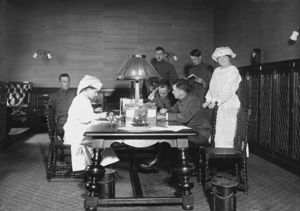 [Red Cross], between 1918 and c1920. Creator: Bain News Service.