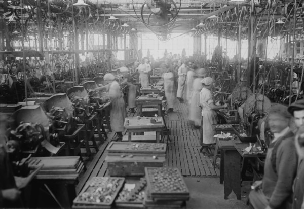 Rounding rings, between c1915 and c1920. Creator: Bain News Service.