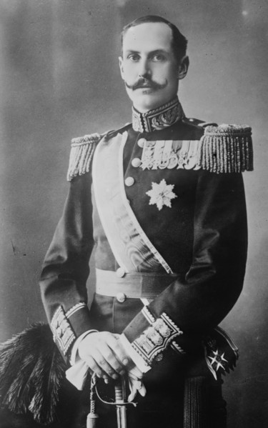 King of Norway in uniform, Karl Anderson Photo, 1912. Creator: Bain News Service.