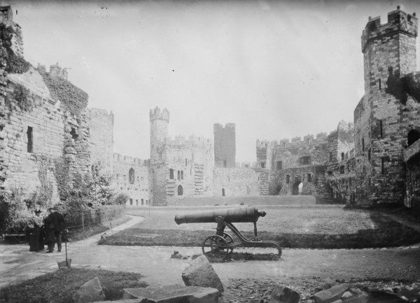 Carnarvon Castle, between c1910 and c1915. Creator: Bain News Service.