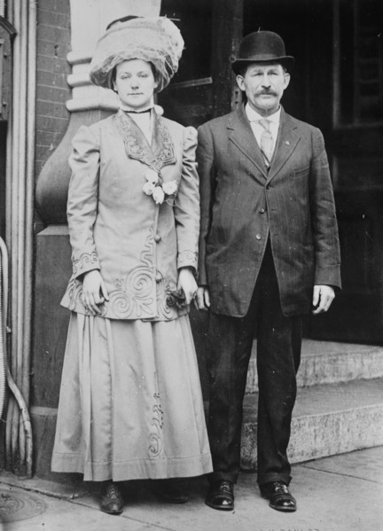 Almira & John Deitz, between c1910 and c1915. Creator: Bain News Service.