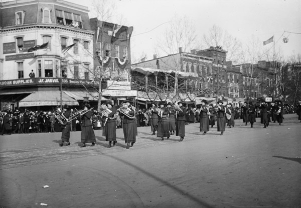 Woman band - Suffrage parade, 1913. Creator: Bain News Service.