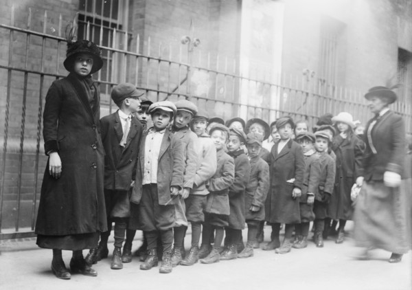 Orphans at horse show - N.Y., 11/13, 1913. Creator: Bain News Service.
