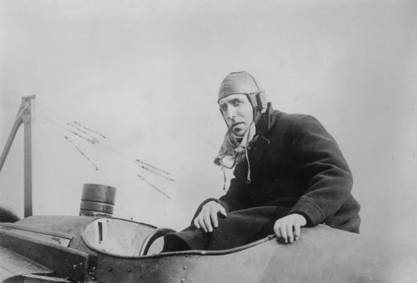 Lieut. Porte, 1914. Creator: Bain News Service.