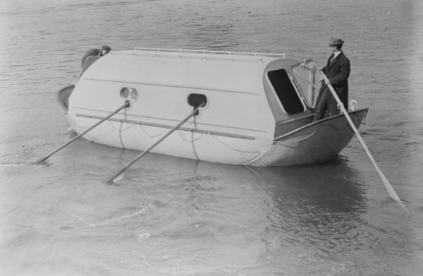 Lundin Life Boat, between c1910 and c1915. Creator: Bain News Service.