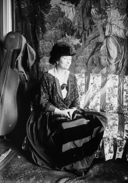 Susan Metcalfe, between c1915 and c1920. Creator: Bain News Service.