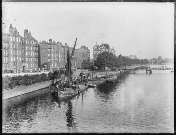 Putney Reach, Wandsworth, Greater London Authority, c1905. Creator: William O Field.