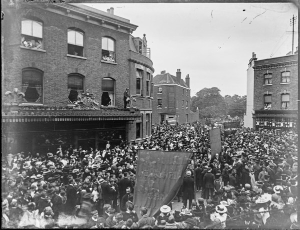 Wandsworth High Street, Wandsworth, Wandsworth, Greater London Authority, 1890-1910 Creator: William O Field.