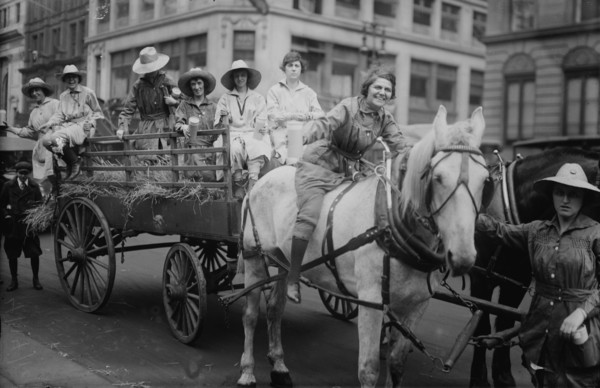 Women's Land Army, between c1915 and c1920. Creator: Bain News Service.