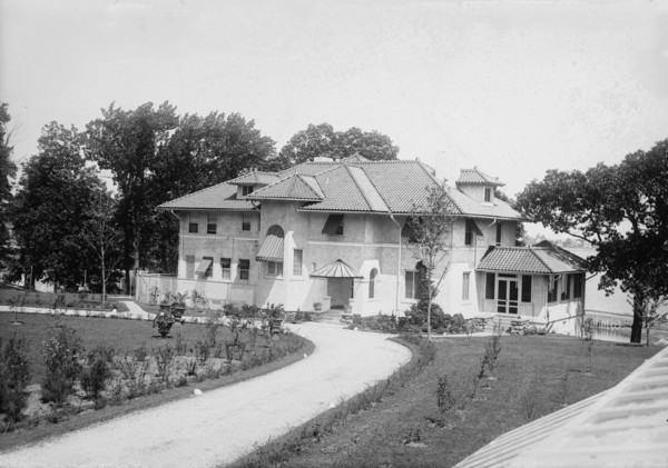 C.L. Wagner's, between c1915 and c1920. Creator: Bain News Service.
