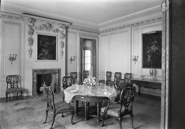 Mrs. Edwin Gould, residence at 936 5th Ave., New York City, 1942. Creator: Gottscho-Schleisner, Inc.