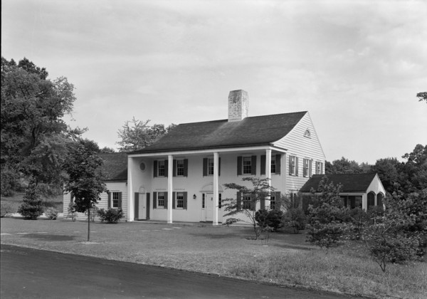 Austin W. Roche, residence on Old Barn Rd, Fairfield, Connecticut, 1939. Creator: Gottscho-Schleisner, Inc.