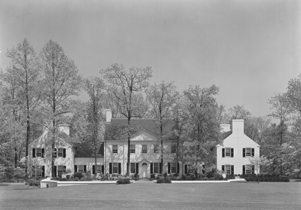 Charles S. Robertson, residence in Lloyd Harbor, Long Island, 1939. Creator: Gottscho-Schleisner, Inc.