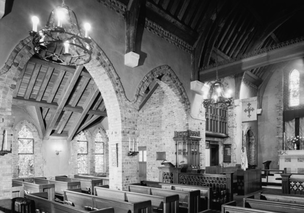 St. Luke's Church, Forest Hills, Long Island, New York, 1949. Creator: Gottscho-Schleisner, Inc.
