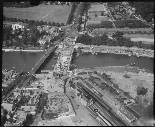 Construction of the new Hampton Court Bridge alongside the old one, Hampton Court, London, c1930s. Creator: Arthur William Hobart.