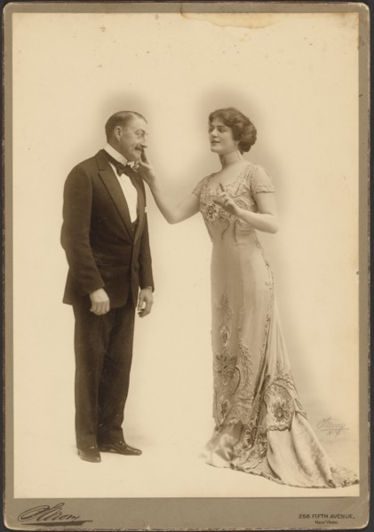 John Drew, Jr. and woman, negative 1885-1903; print 1903-1920. Creator: Napoleon Sarony.