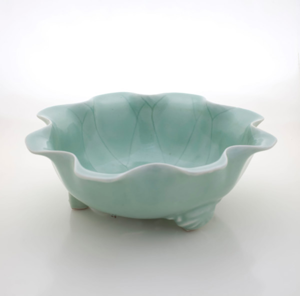 Bowl, 1736-1795. Creator: Unknown.