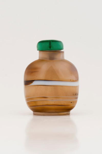 Snuff bottle with stopper, 19th century. Creator: Unknown.