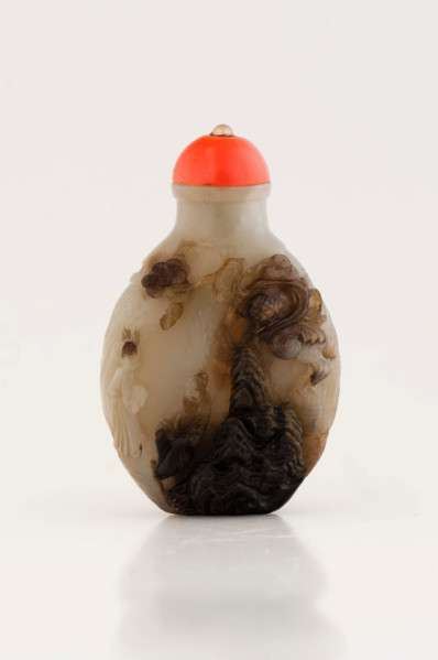 Snuff bottle with lid, 18th century. Creator: Unknown.