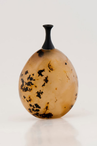 Snuff bottle with stopper, 19th century. Creator: Unknown.