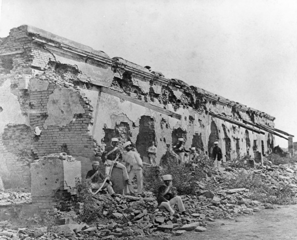 Indian Mutiny, 1857-58. Aftermath of the Siege of Cawnpore. Soldiers of the 1st Madras Fusiliers