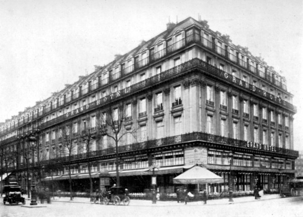 Cafe de la Paix, Paris, France, 1914. This cafe was frequented by Oscar Wilde and his younger lover