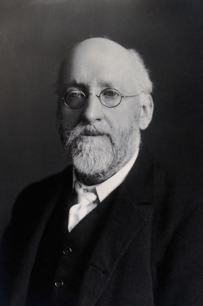 Sir William Maddock Bayliss. Creator: Maull & Fox.