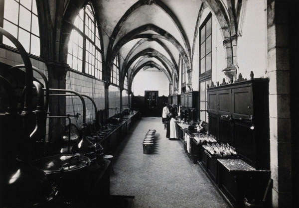Hospital de la Santa Cruz, Barcelona: the interior of the pharmacy. Creator: Unknown.