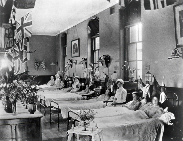 Hahnemann Hospital and Homeopathic Dispensaries, Liverpool: a women's ward, decorated..., [1910?]. Creator: Unknown.