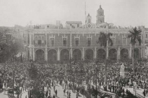 Spanish-American War (1898): patriotic demonstration at the Captaincy General, Havana, Cuba, 1898.  Creator: Unknown.