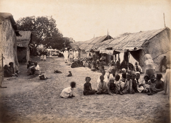 People living in the town of Dhobi Ghat, during bubonic plague outbreak, Karachi, India, 1897. Creator: Unknown.