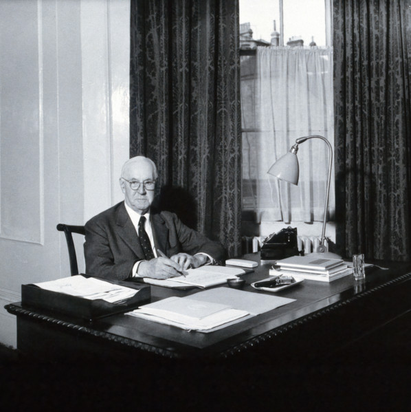 Sir Henry Hallett Dale. Creator: Unknown.
