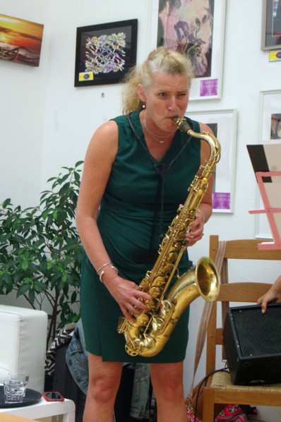 Jo Fooks, Jo Harrop and Friends, Clocktower Cafe Jazz Club, Croydon, London, 29 May 2025. Creator: Brian O'Connor.