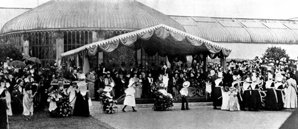 Children's Floral Fête, Royal Botanical Society's Gardens, Regent's Park: the Royal Party..., 1895. Creator: Russell & Sons.