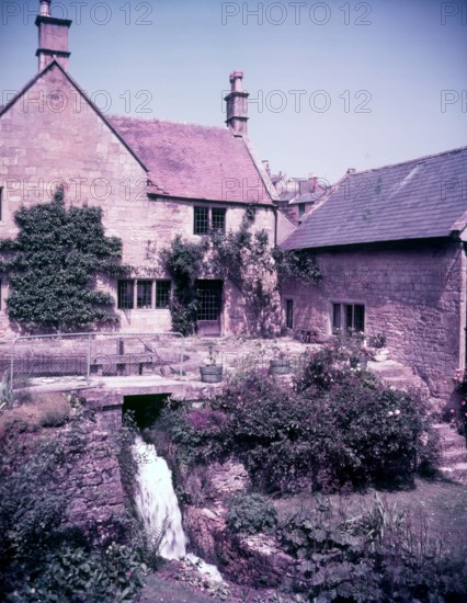 Old houses, Blockley, Gloucestershire, c1955.  Creator: Arthur Charles Kirby Ware.
