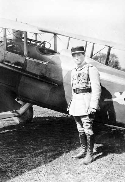 - Le Sous lieutenant Fonck - Premier Officier de la légion d'honneur après six victoires aériennes