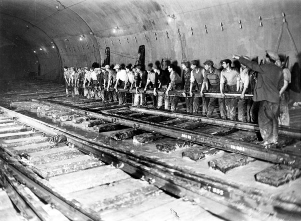 Les employés du métro parisien en 1941