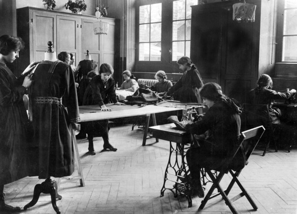 Ecole pour les pupilles de la Nation, financée par l'Uruguay en 1922